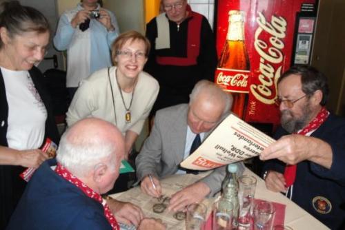 2011 - Heulbojen treffen Kosmonauten Grosses Hafenkonzert 09.01.2011 im NEPTUN Talkgast: Dr. Sigmund Jähn